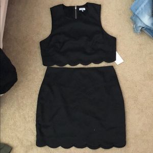 black two piece set